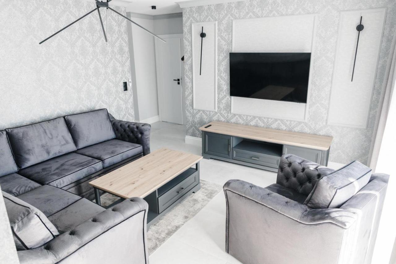Apartamenty Szkolna Znin Ngoại thất bức ảnh