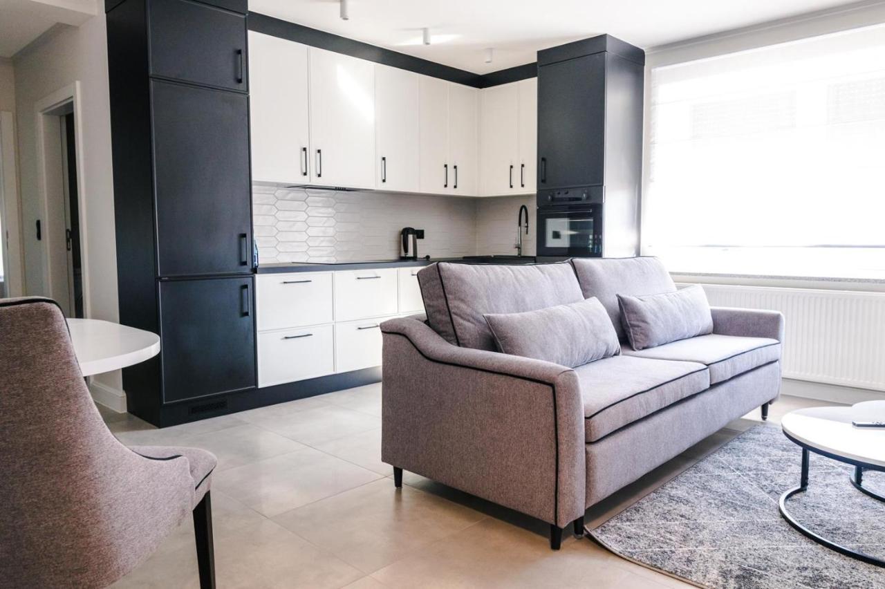 Apartamenty Szkolna Znin Ngoại thất bức ảnh