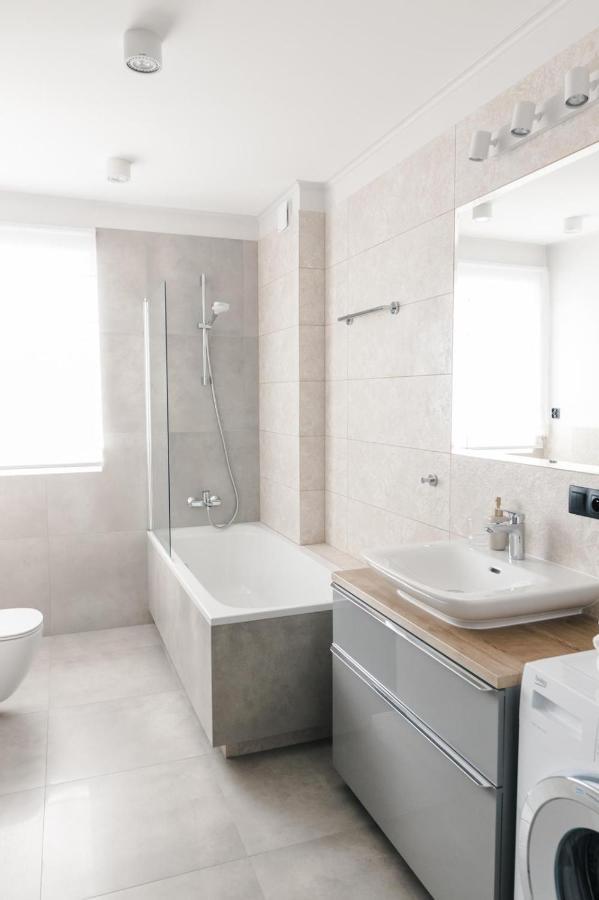 Apartamenty Szkolna Znin Ngoại thất bức ảnh