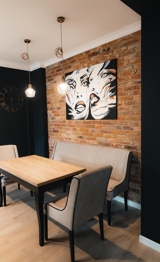 Apartamenty Szkolna Znin Ngoại thất bức ảnh