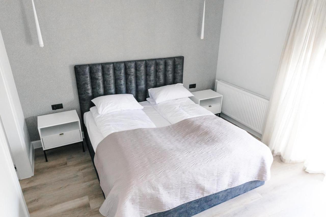 Apartamenty Szkolna Znin Ngoại thất bức ảnh