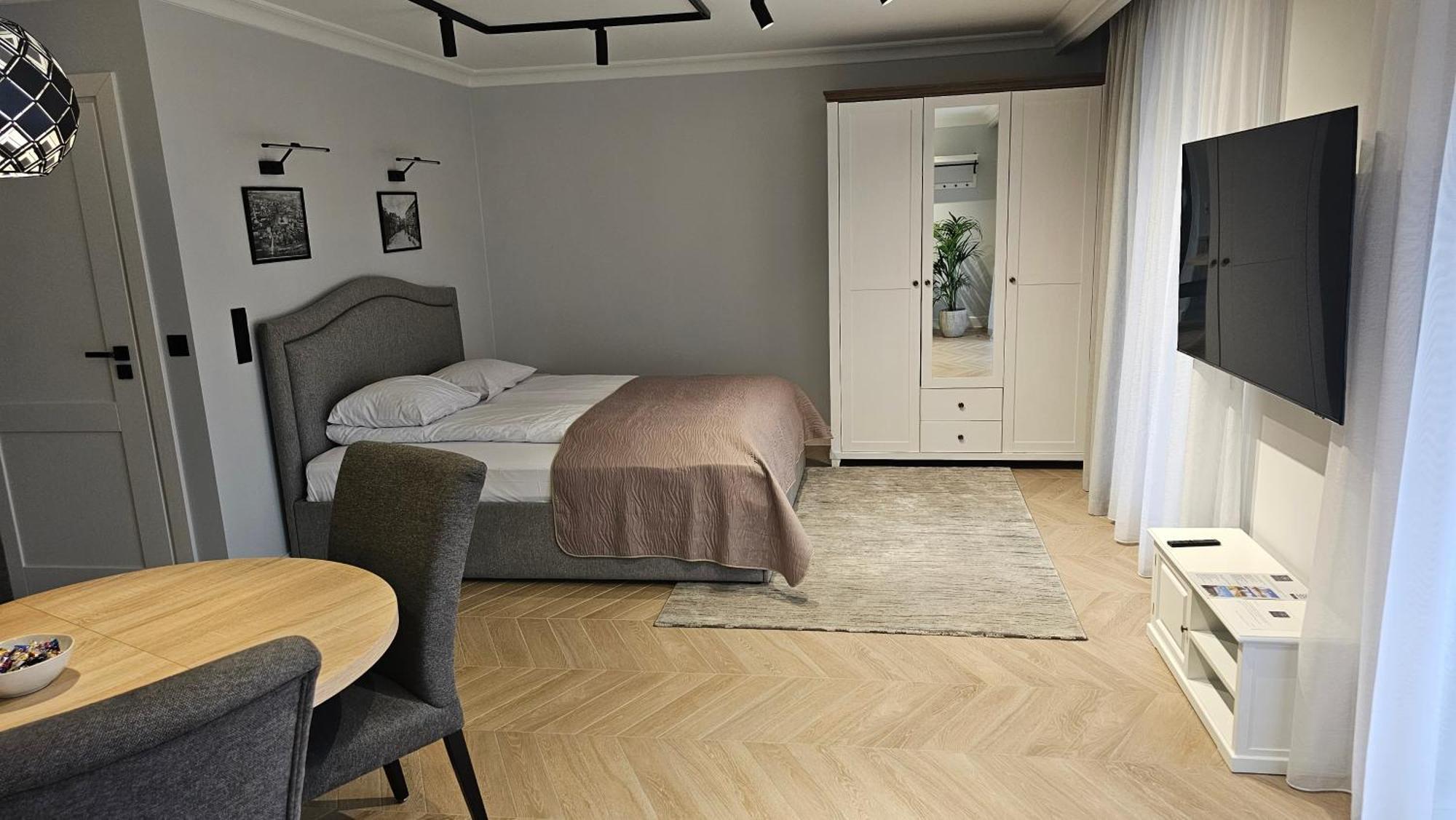 Apartamenty Szkolna Znin Ngoại thất bức ảnh